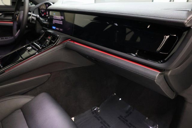Used 2024 Porsche Panamera 4 image 82