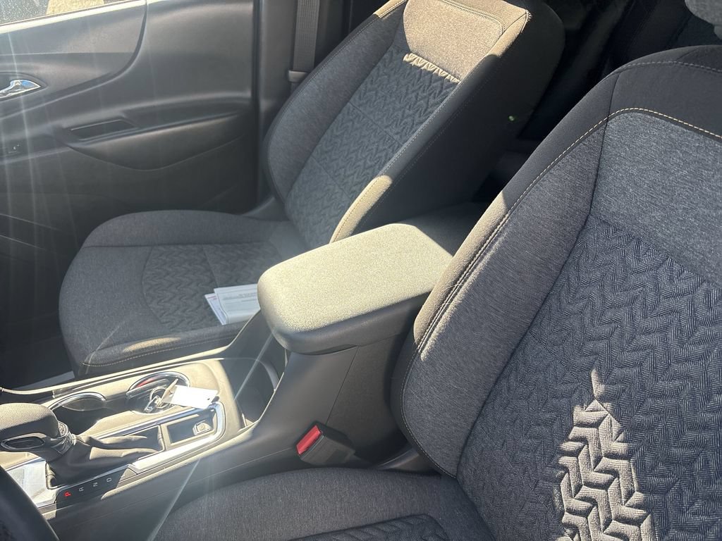 Used 2024 Chevrolet Equinox LT FWD image 20