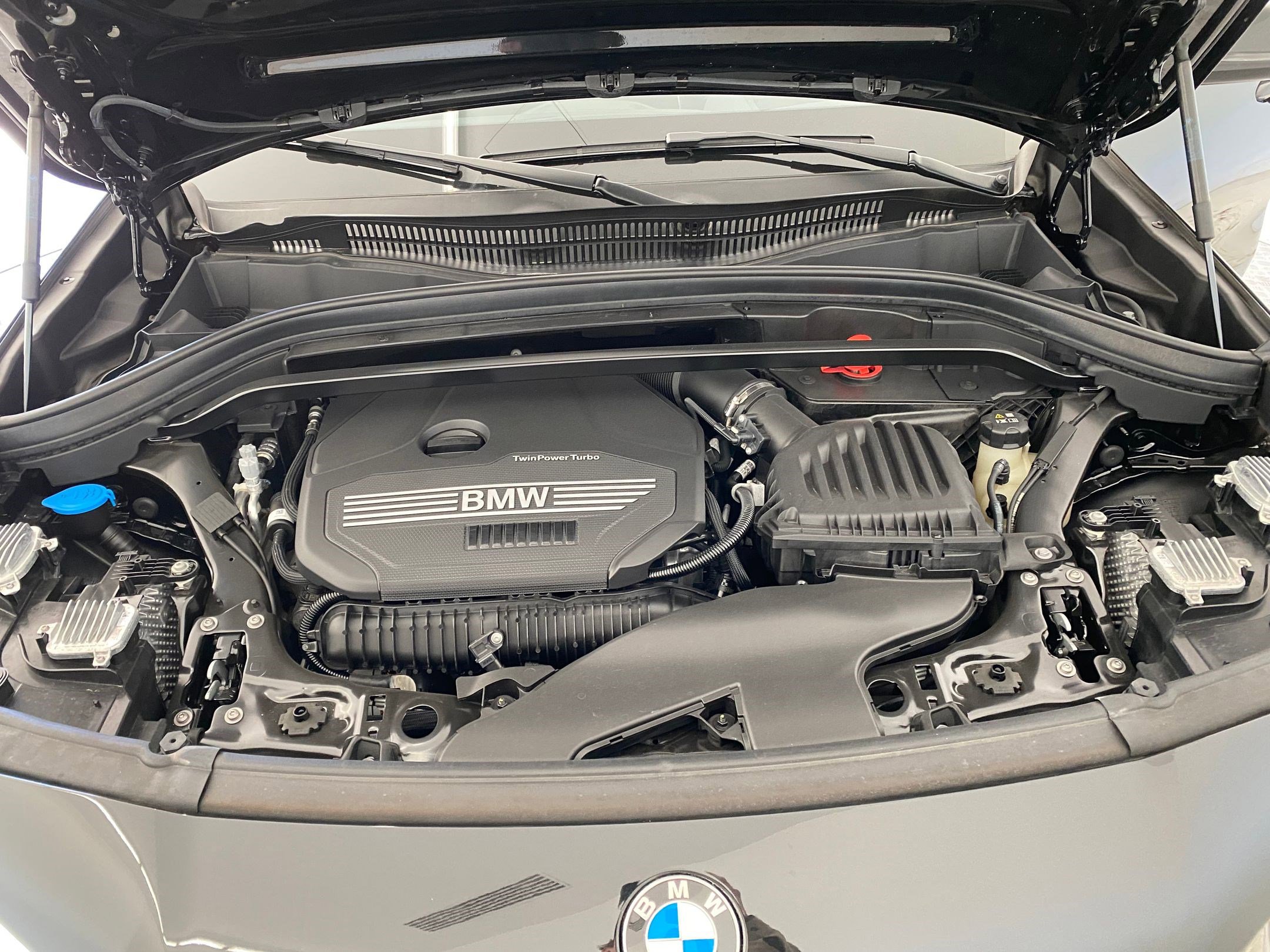 Certified 2023 BMW X2 xDrive28i w/ Edition Goldplay image 32