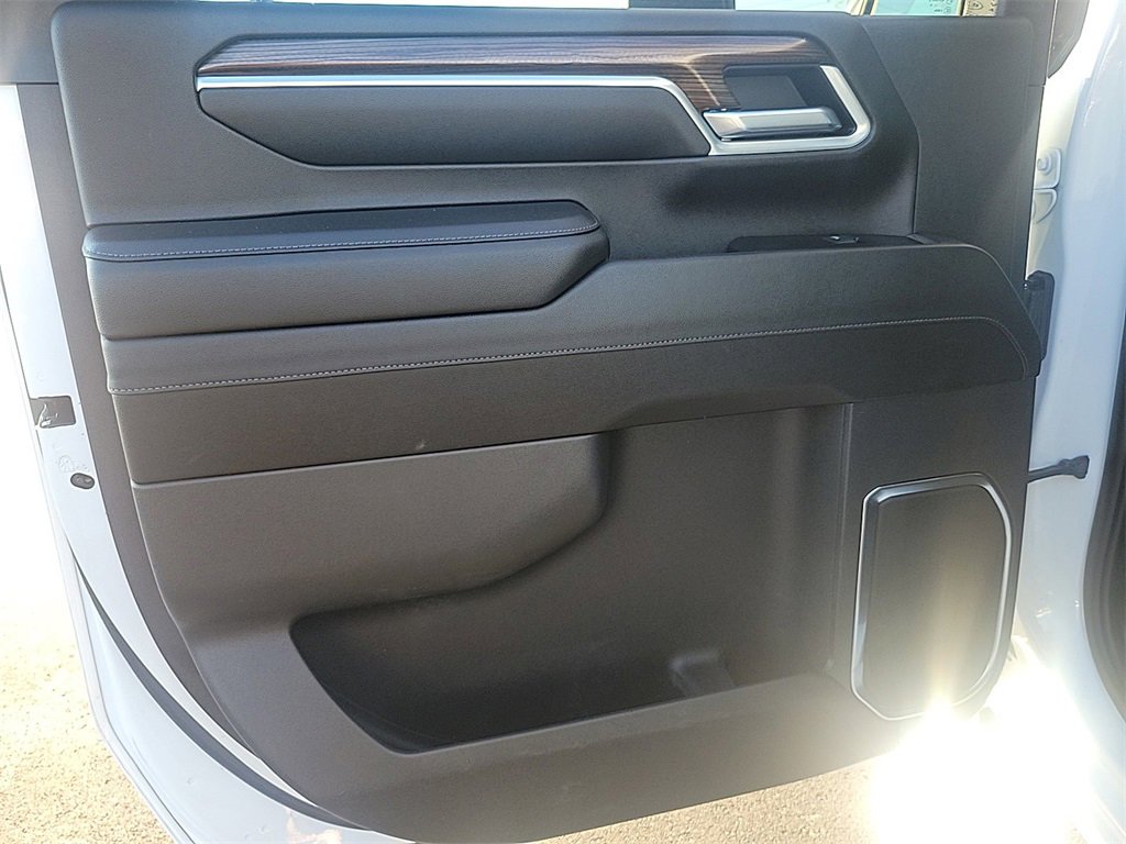 Used 2024 Chevrolet Silverado 2500 LT image 19