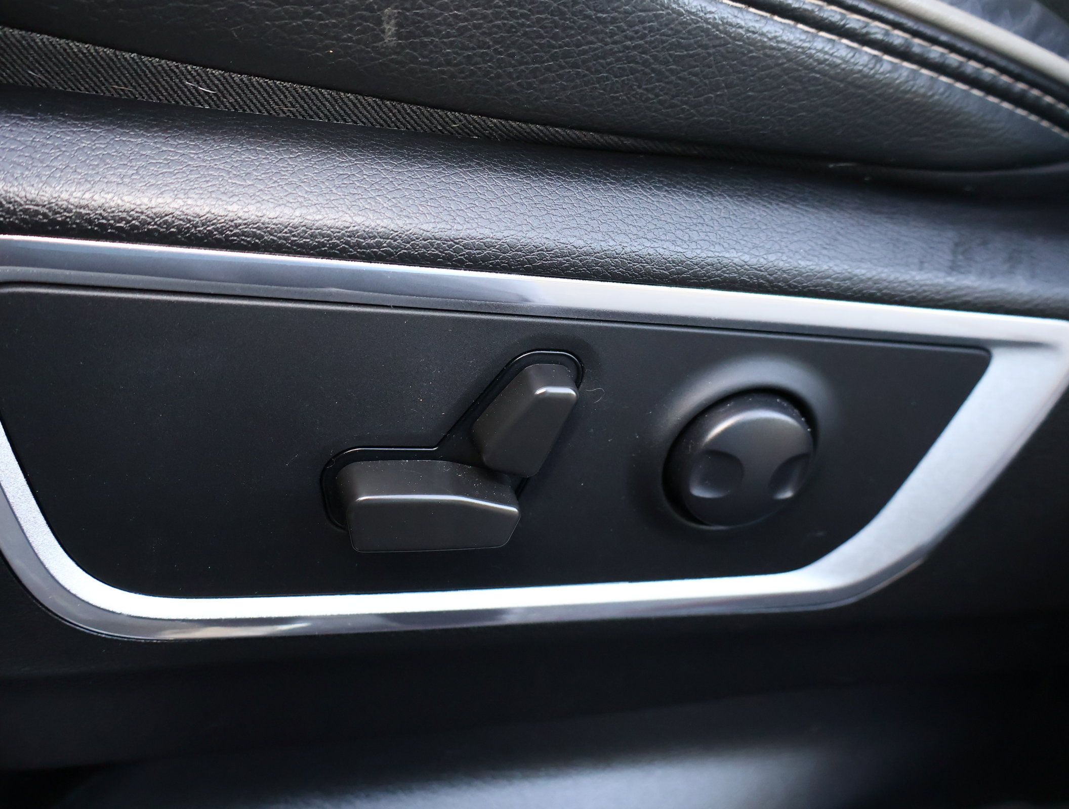 Used 2022 RAM 1500 Laramie AWD/4WD image 10