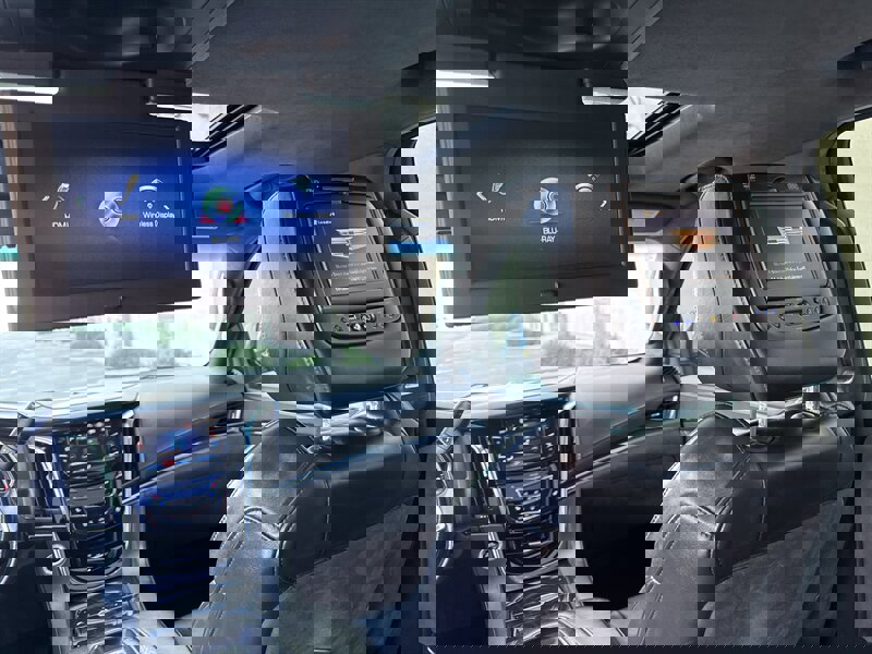 Used 2018 Cadillac Escalade ESV Platinum image 20