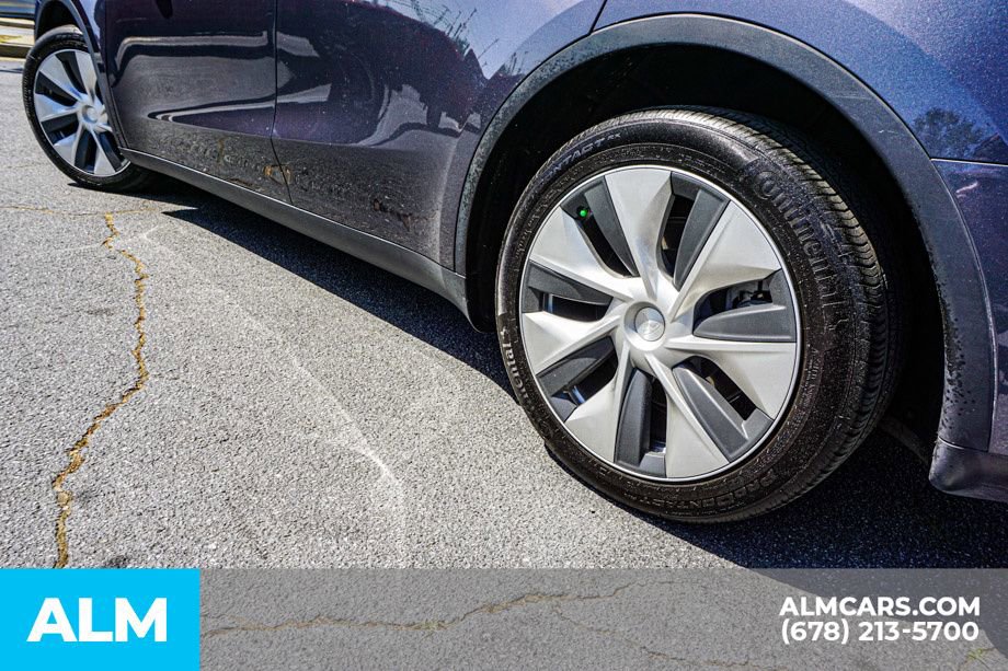 Used 2021 Tesla Model Y Long Range AWD/4WD image 16