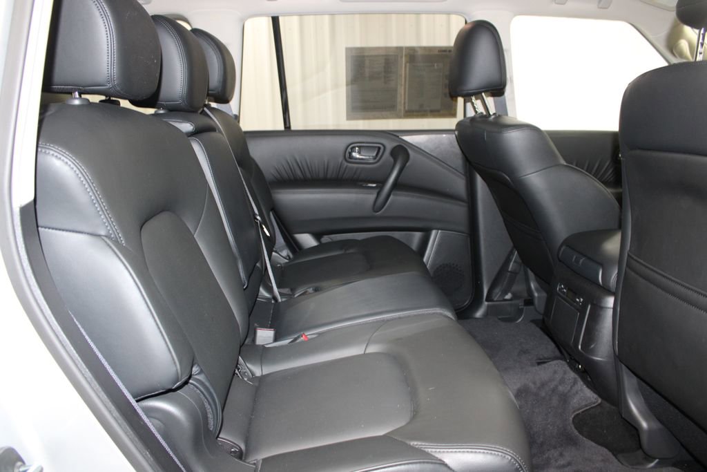 Used 2024 Nissan Armada SV AWD/4WD image 29