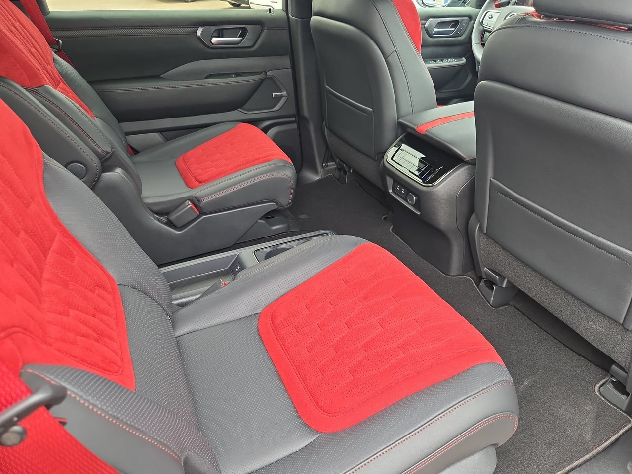 New 2026 Nissan Armada NISMO AWD/4WD image 11