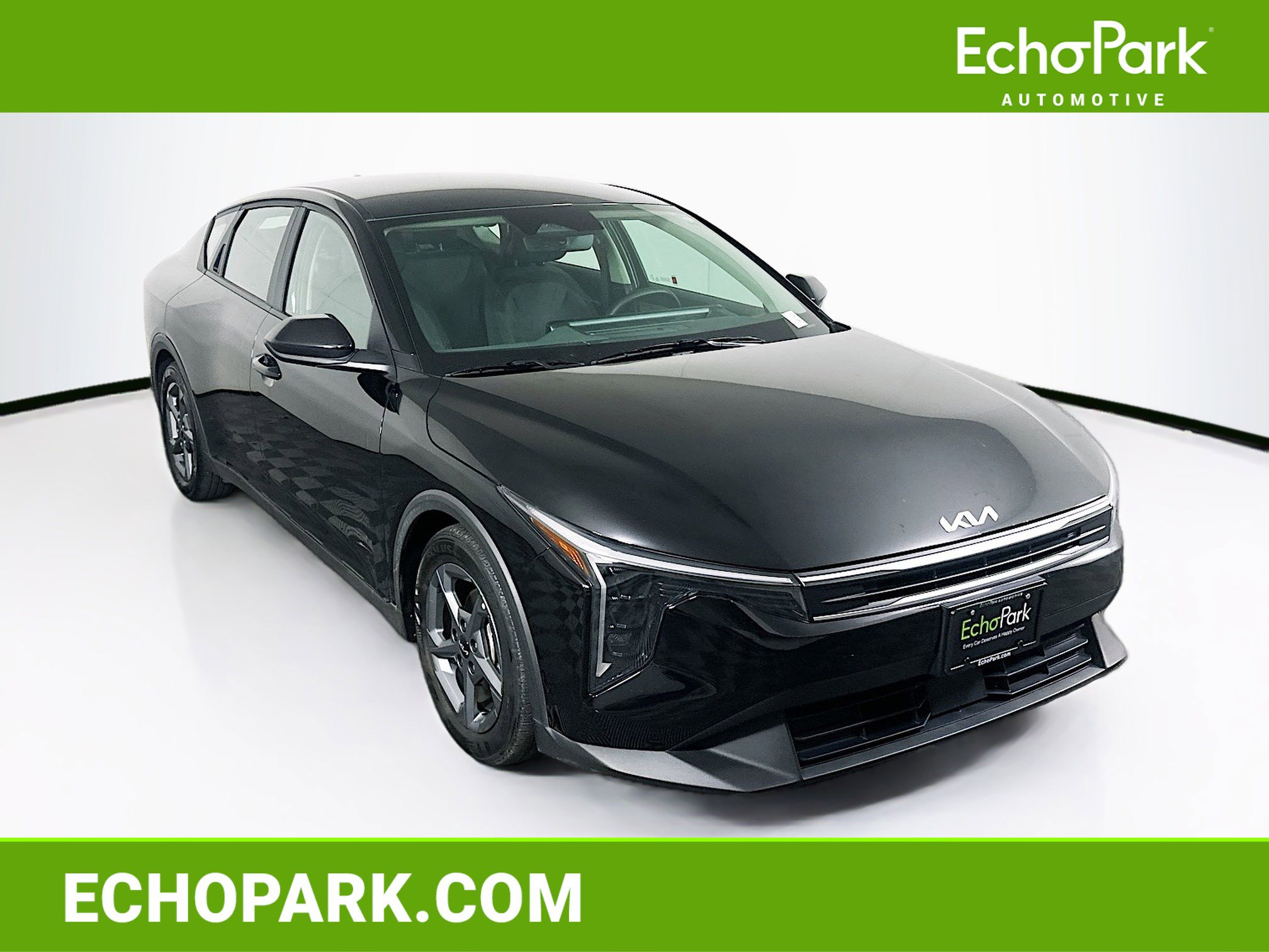 Used 2025 Kia K4 LXS image 1