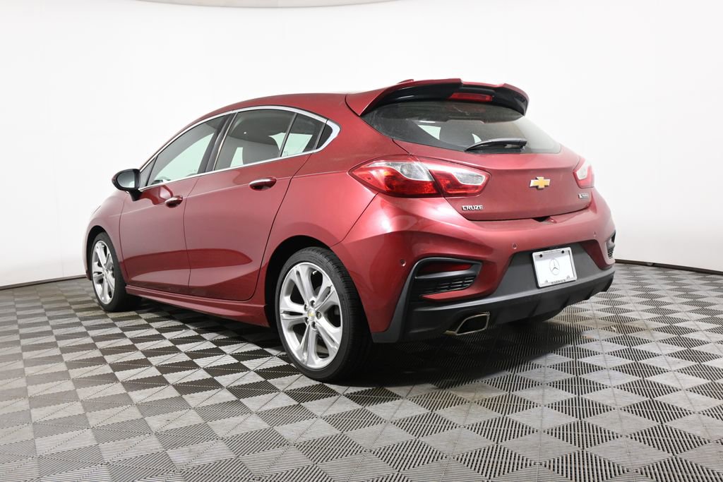 Used 2017 Chevrolet Cruze Premier FWD image 5