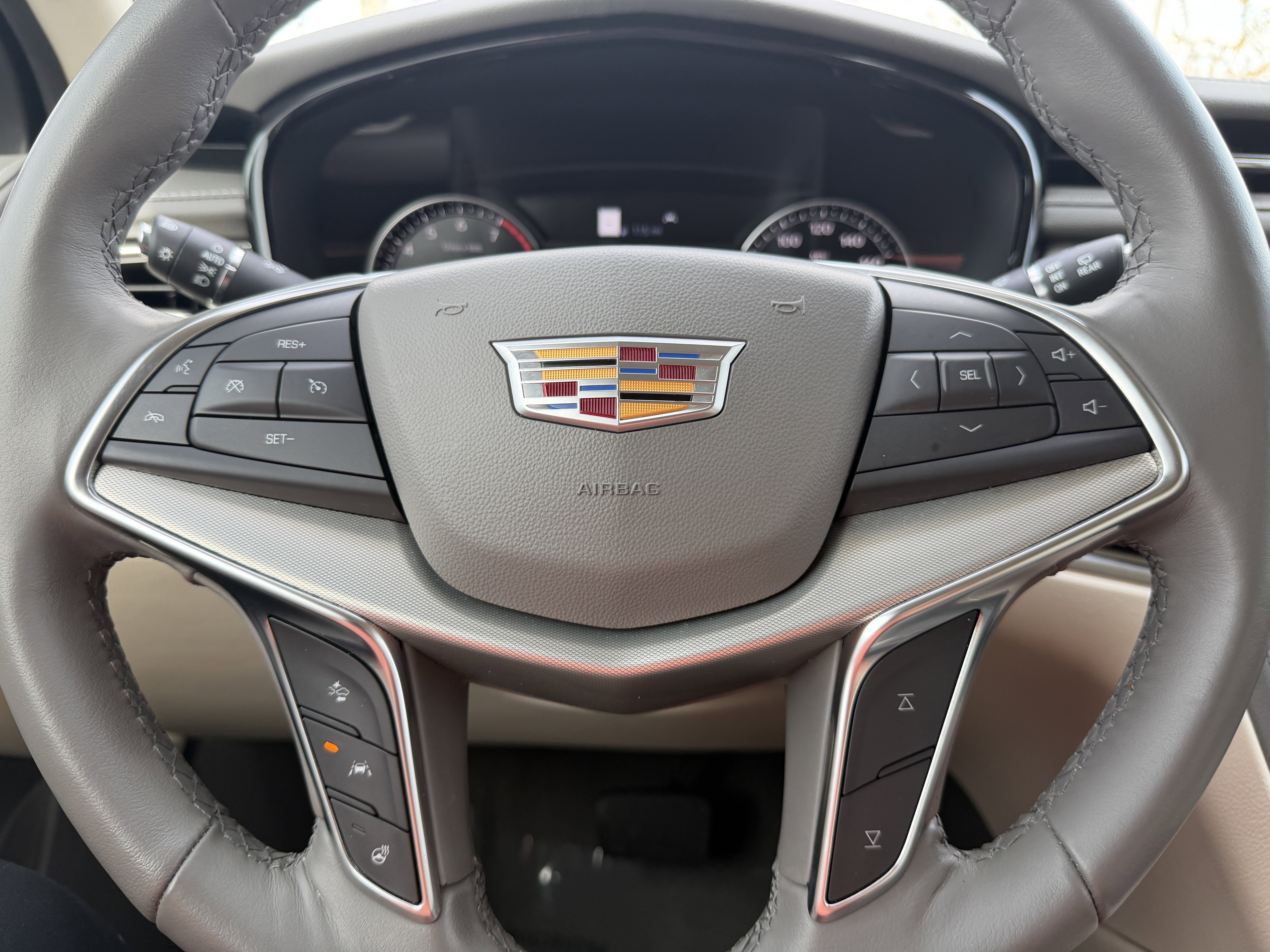 Certified 2024 Cadillac XT5 Premium Luxury w/ LPO, Floor Liner Package image 32