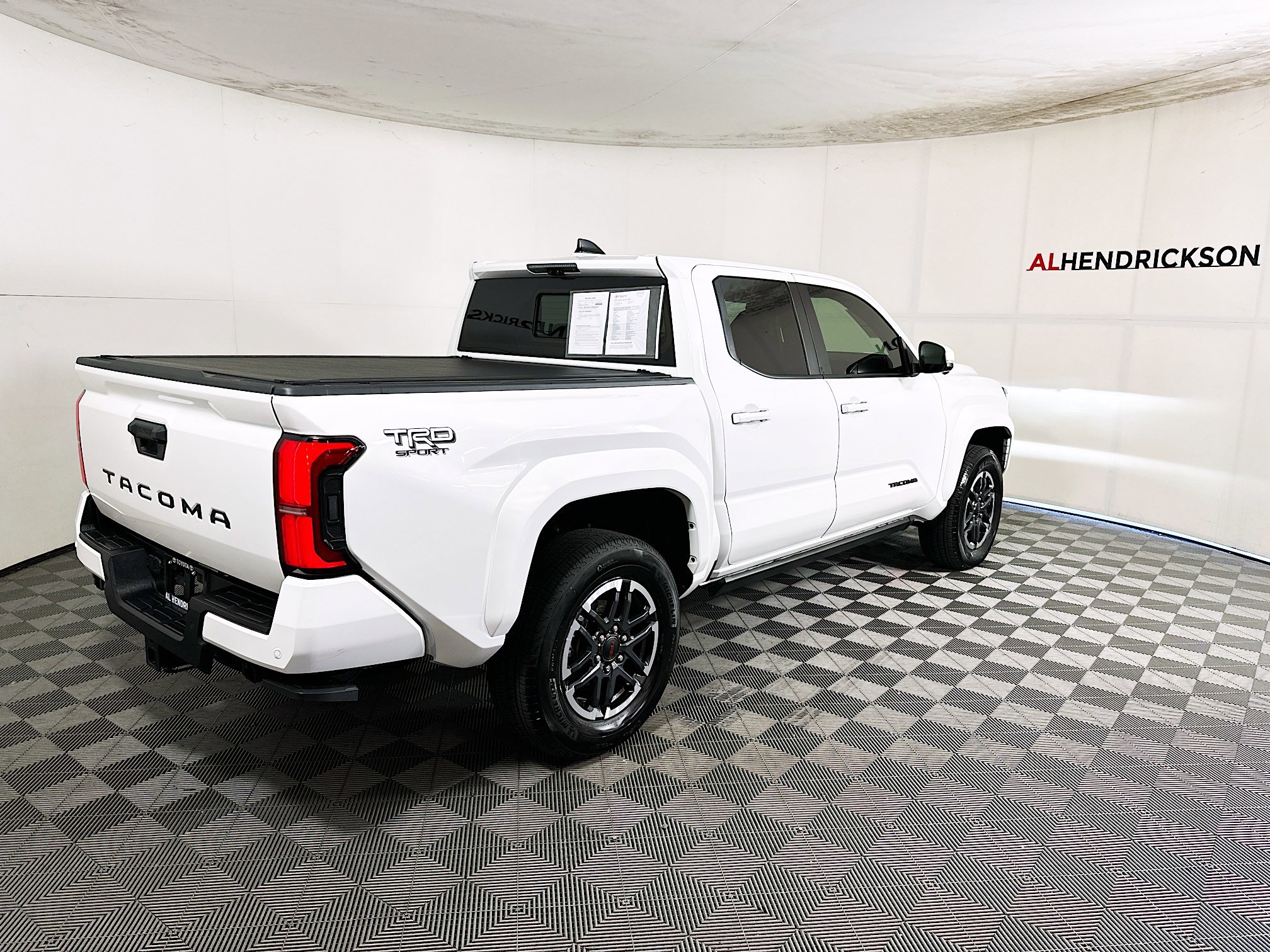 Used 2025 Toyota Tacoma TRD Sport image 3