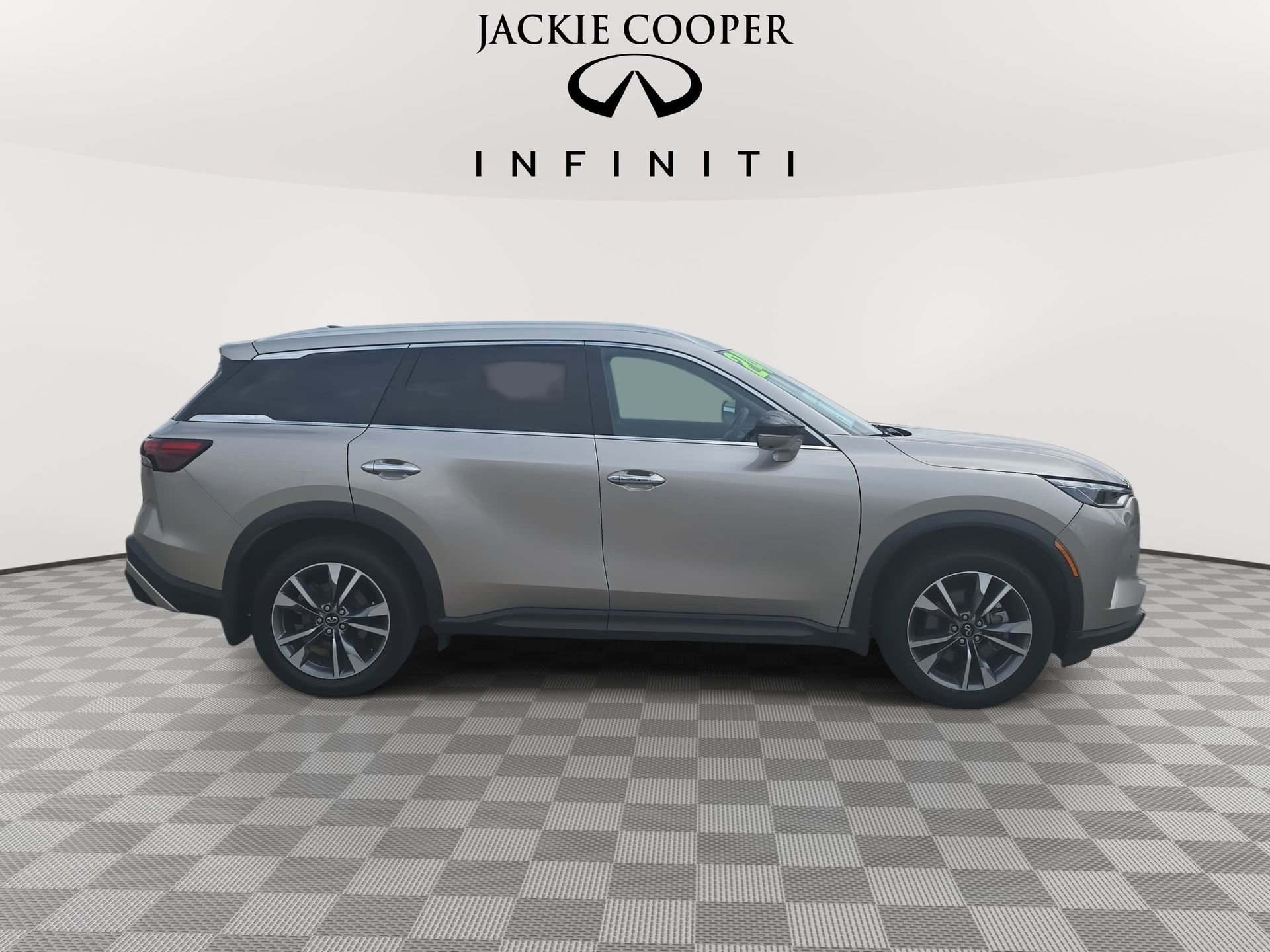 Certified 2024 INFINITI QX60 Luxe image 4