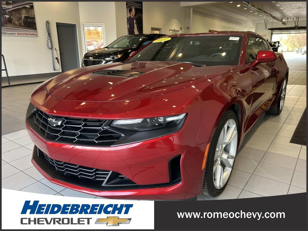 Used 2022 Chevrolet Camaro LT w/ Technology Package RWD image 6