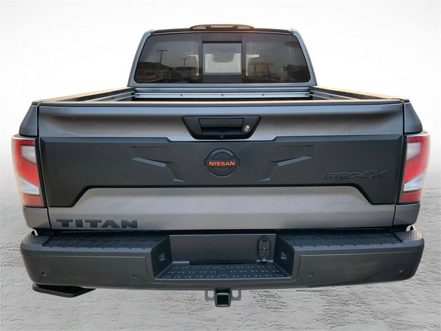 Used 2021 Nissan Titan PRO-4X w/ Pro-4x Convenience Package AWD/4WD image 3