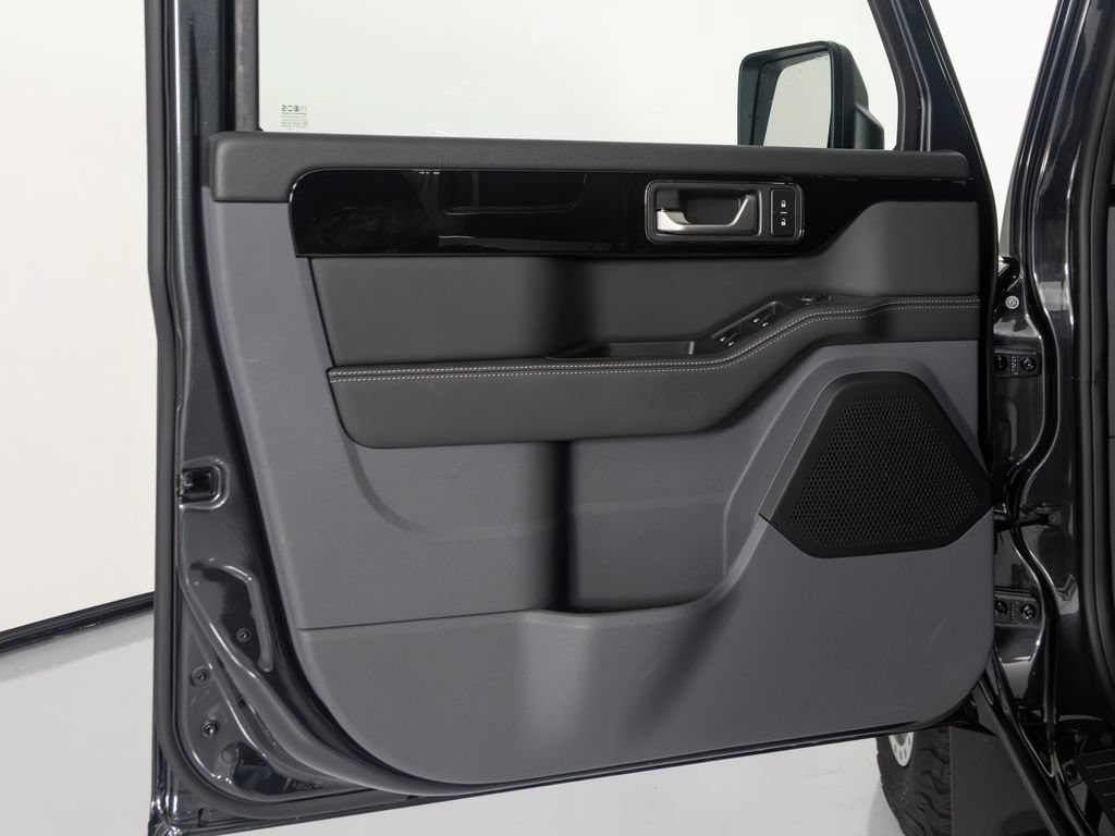 New 2025 INEOS Grenadier Fieldmaster Edition AWD/4WD image 10