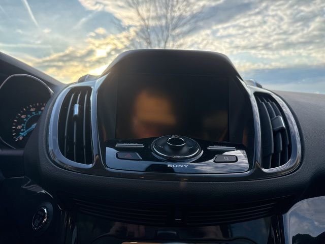 Used 2015 Ford Escape Titanium image 16