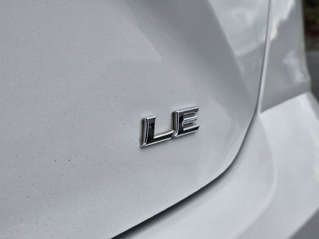 Used 2025 Toyota Camry LE FWD image 16