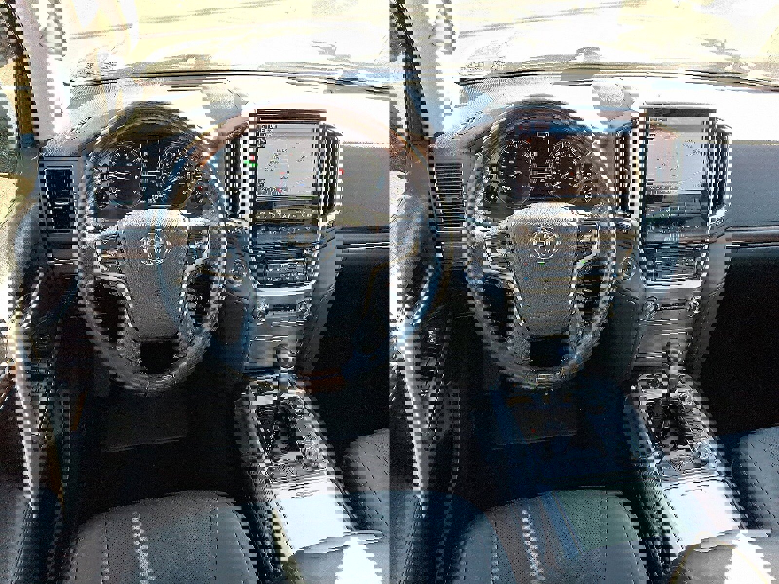 Used 2021 Toyota Land Cruiser image 11