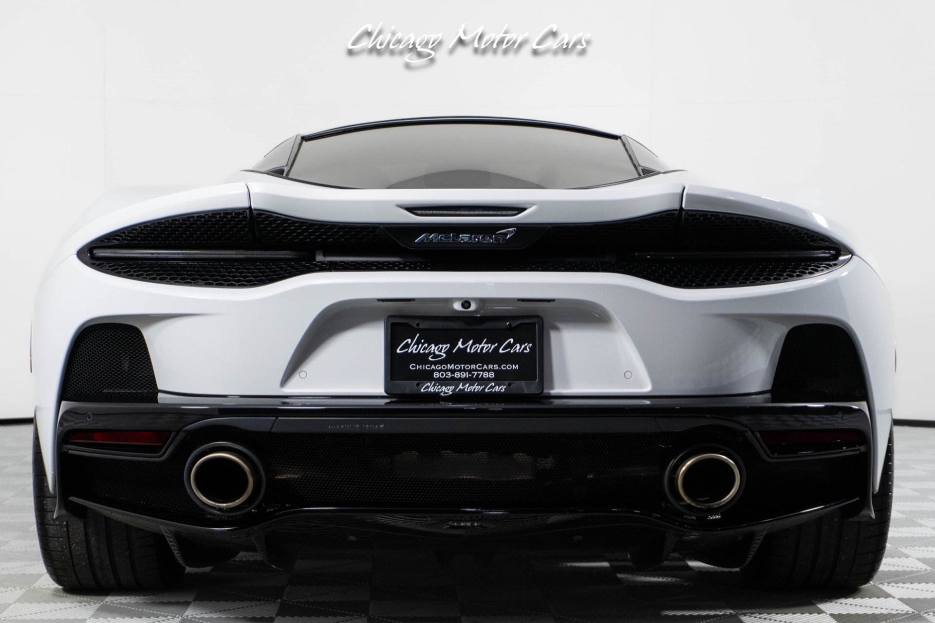 Used 2023 McLaren GT RWD image 18