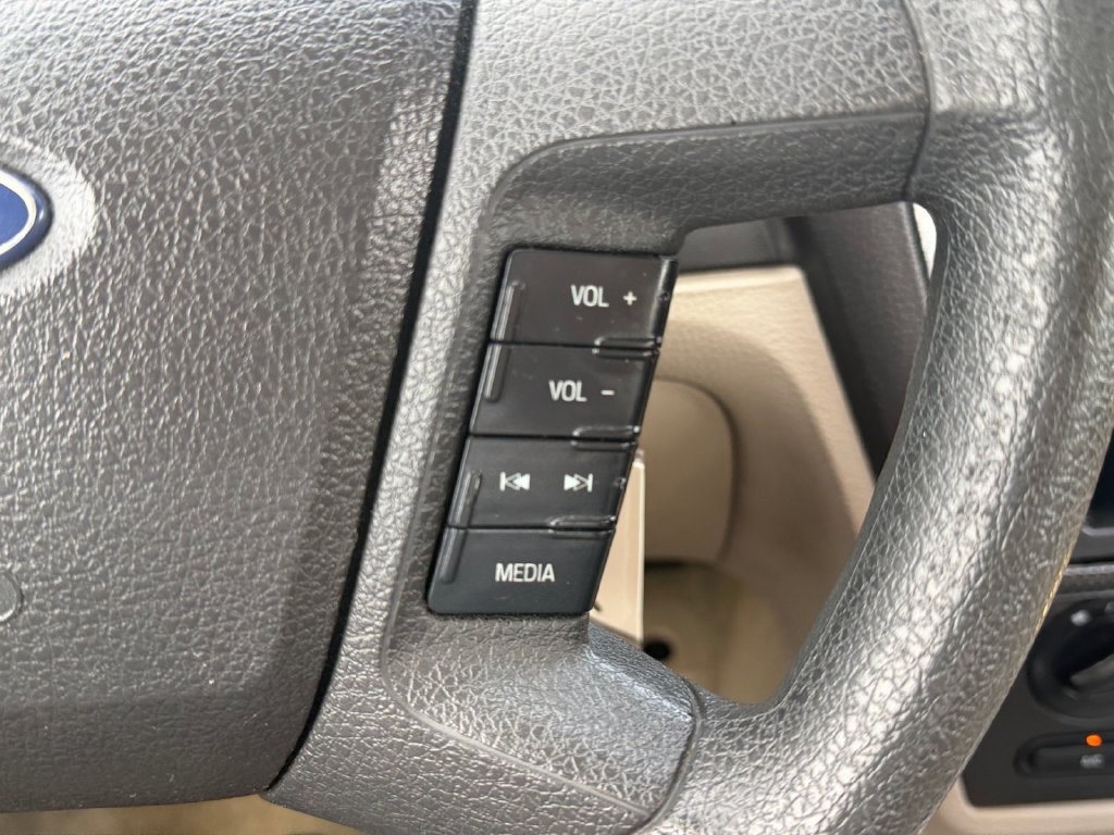 Used 2006 Ford Fusion SE FWD image 21