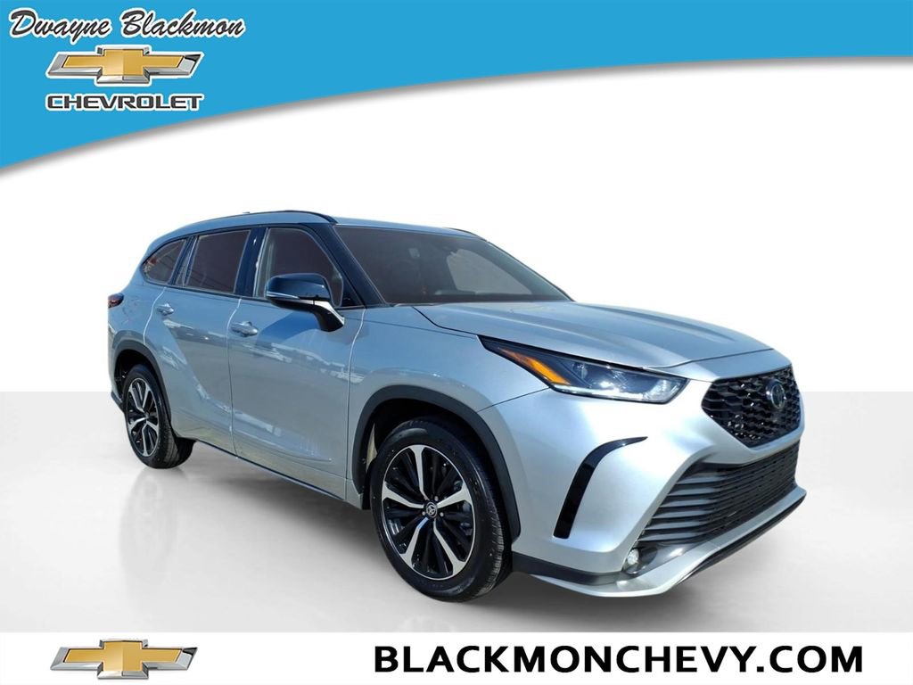 Used 2022 Toyota Highlander XSE image 1