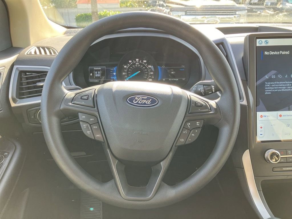 New 2024 Ford Edge SE image 9