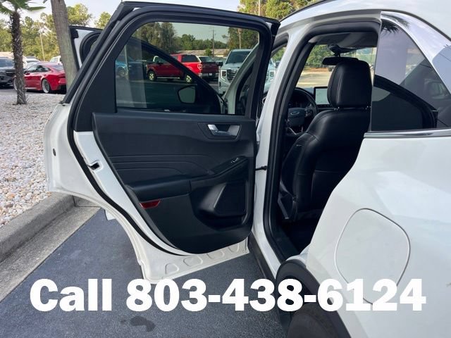 Used 2025 Ford Escape SE FWD image 9