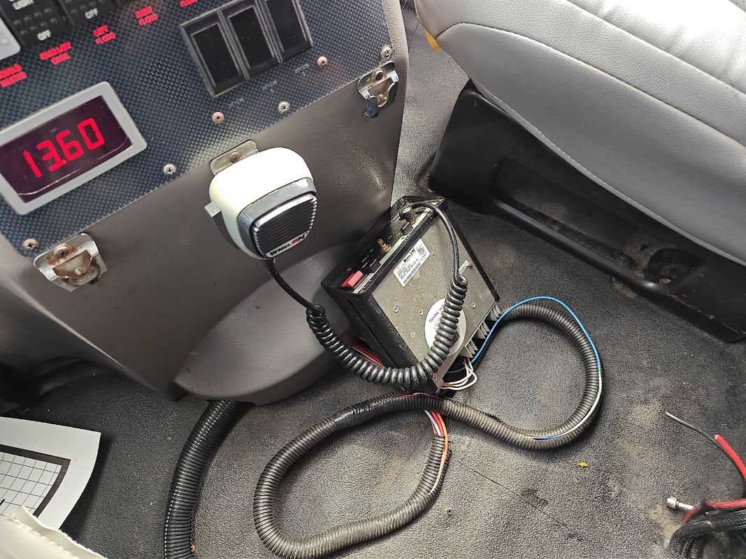 Used 2012 Ford E-450 and Econoline 450 Super Duty w/ Ambulance Prep Pkg RWD image 37