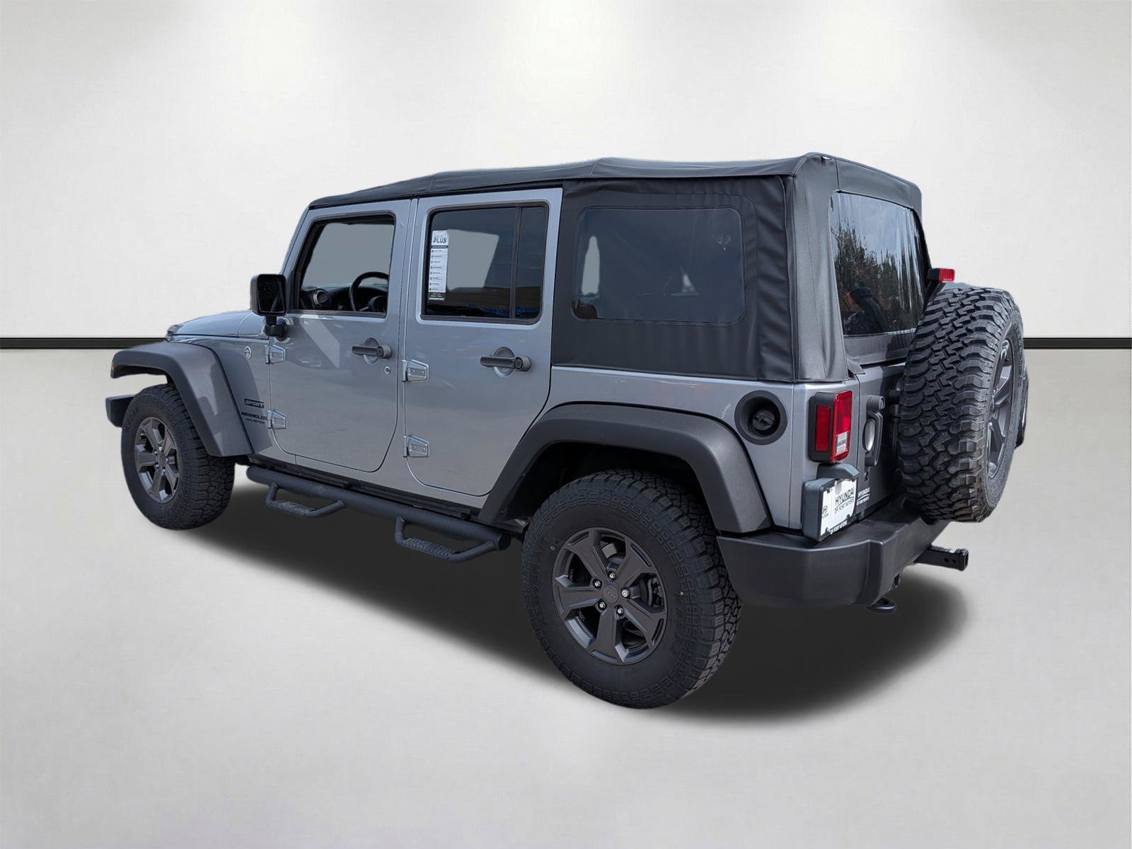 Used 2016 Jeep Wrangler Unlimited Sport w/ Connectivity Group AWD/4WD image 6