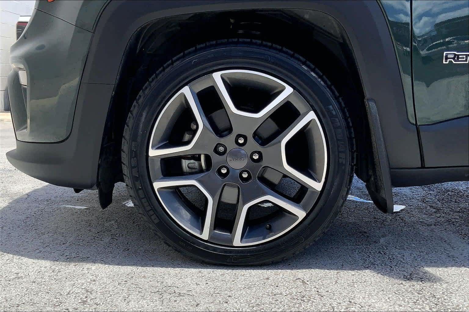 Used 2021 Jeep Renegade Sport FWD image 2