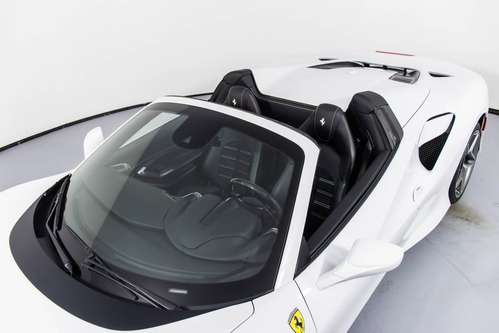 Certified 2022 Ferrari F8 Tributo image 31