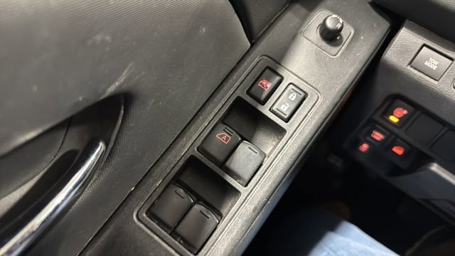 Used 2022 Nissan Frontier SV w/ Technology Package image 14