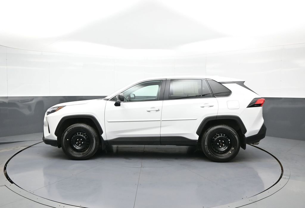 Certified 2024 Toyota RAV4 LE AWD/4WD image 9