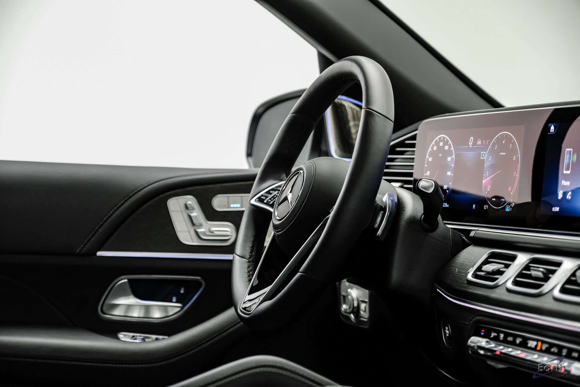 Used 2024 Mercedes-Benz Maybach GLS 600 4MATIC image 63
