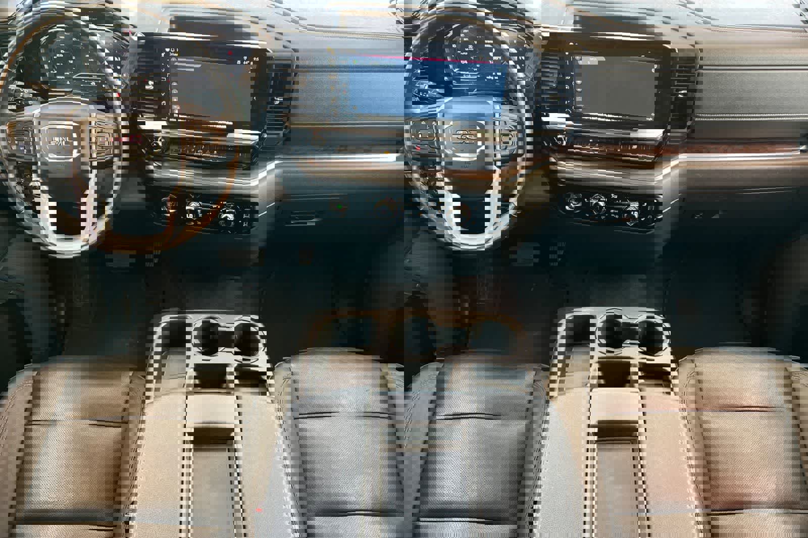 Used 2024 GMC Sierra 1500 SLT image 4