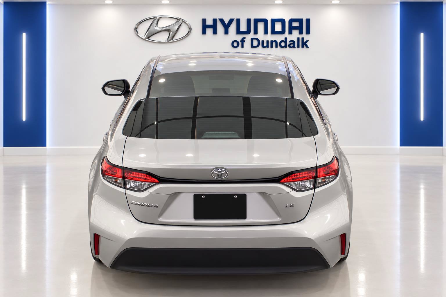 Used 2025 Toyota Corolla LE FWD image 6