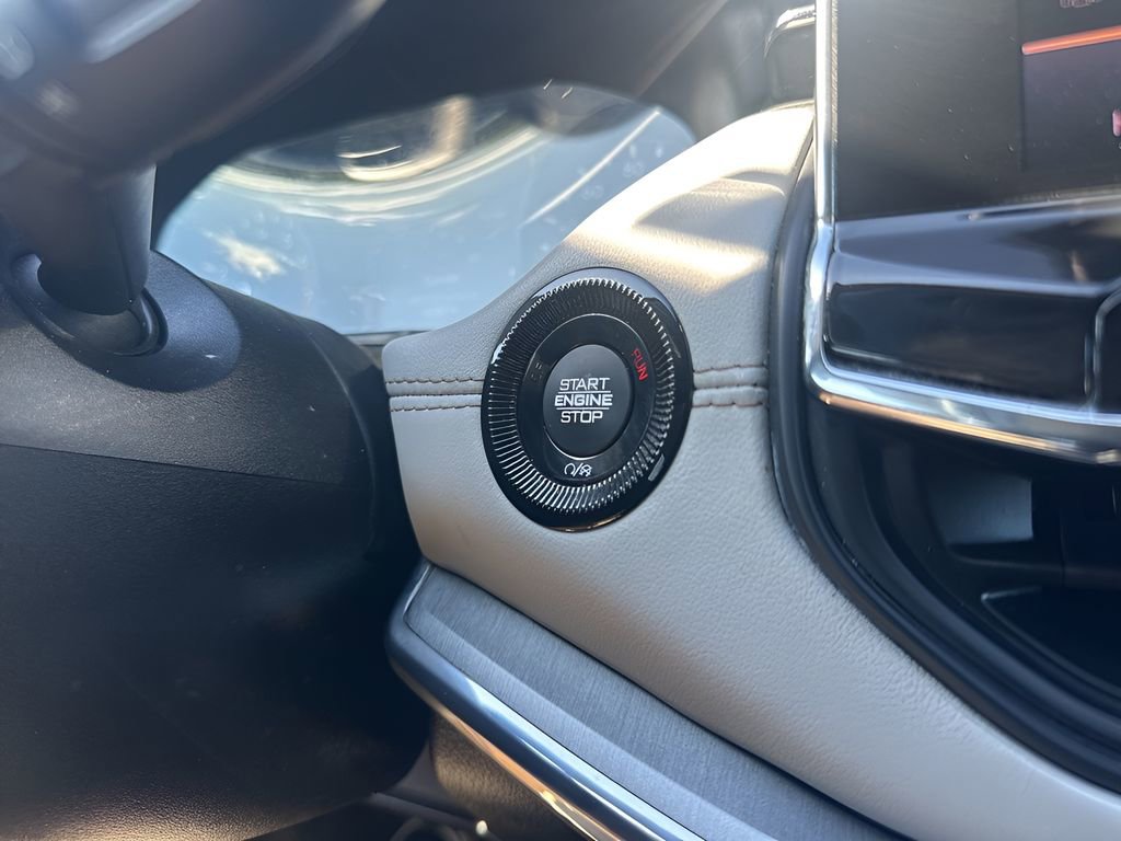 Used 2022 Jeep Compass Limited image 20