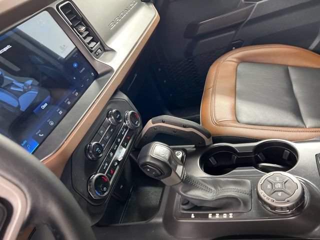 Used 2024 Ford Bronco Outer Banks AWD/4WD image 11