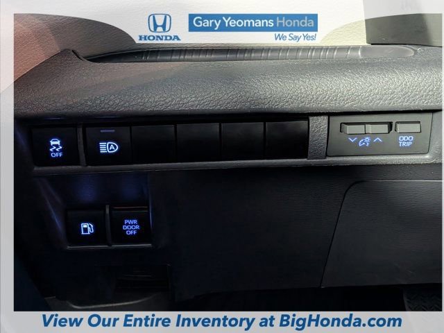 Used 2023 Toyota Sienna XLE image 24