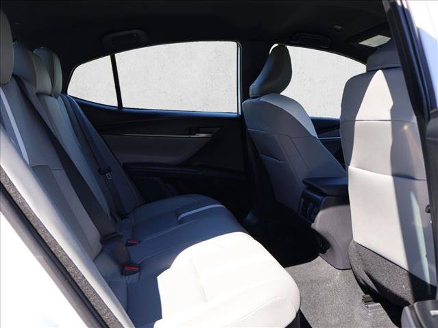 Used 2025 Toyota Camry SE w/ Convenience Package AWD/4WD image 22