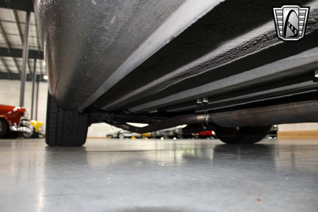 Used 2004 Jaguar XK8 Convertible image 11