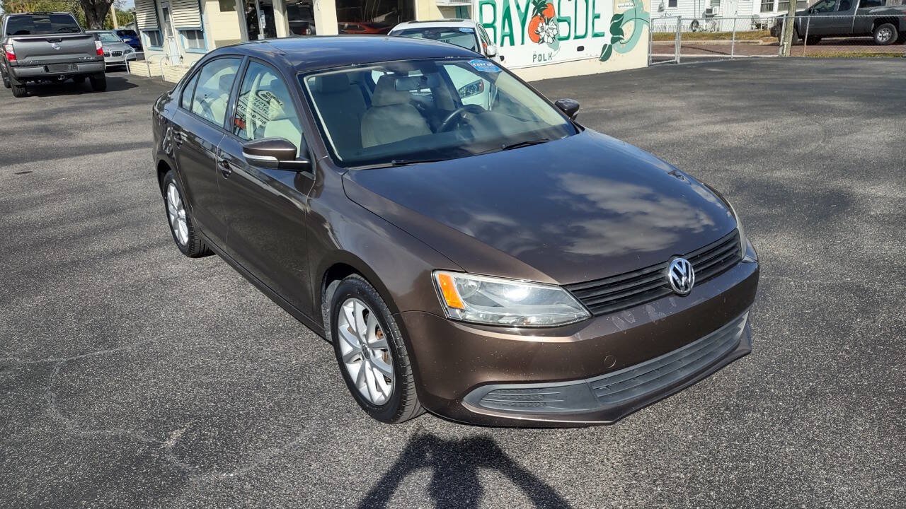 Used 2012 Volkswagen Jetta SE FWD image 3