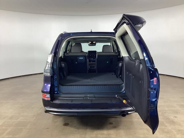 Certified 2023 Lexus GX 460 Luxury w/ Sport Design Package AWD/4WD image 13