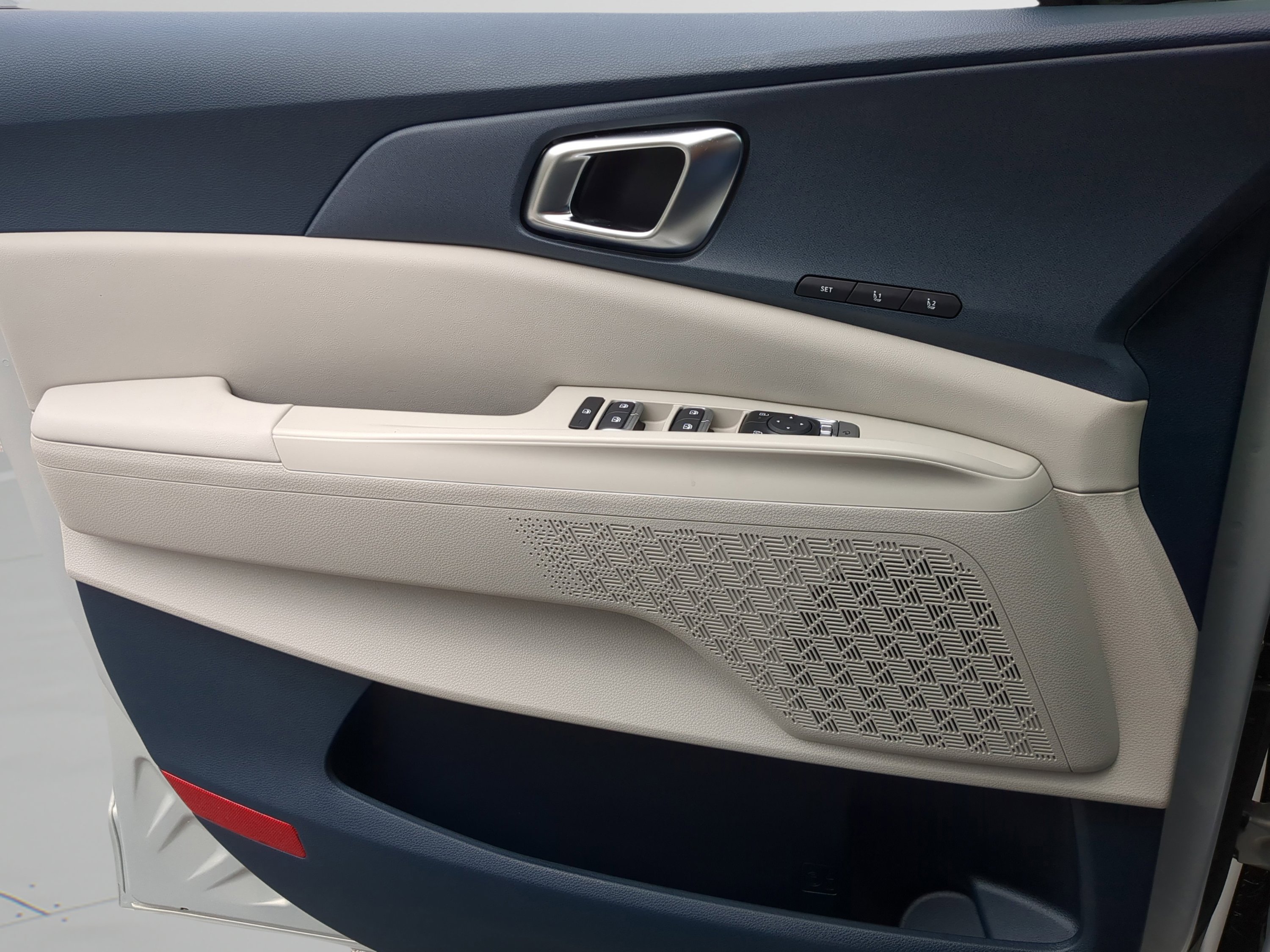 New 2026 Kia Carnival EX FWD image 17