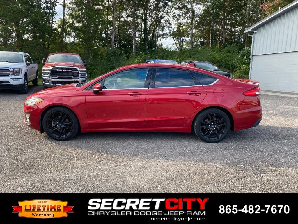 Used 2020 Ford Fusion SE w/ Equipment Group 151A FWD image 8
