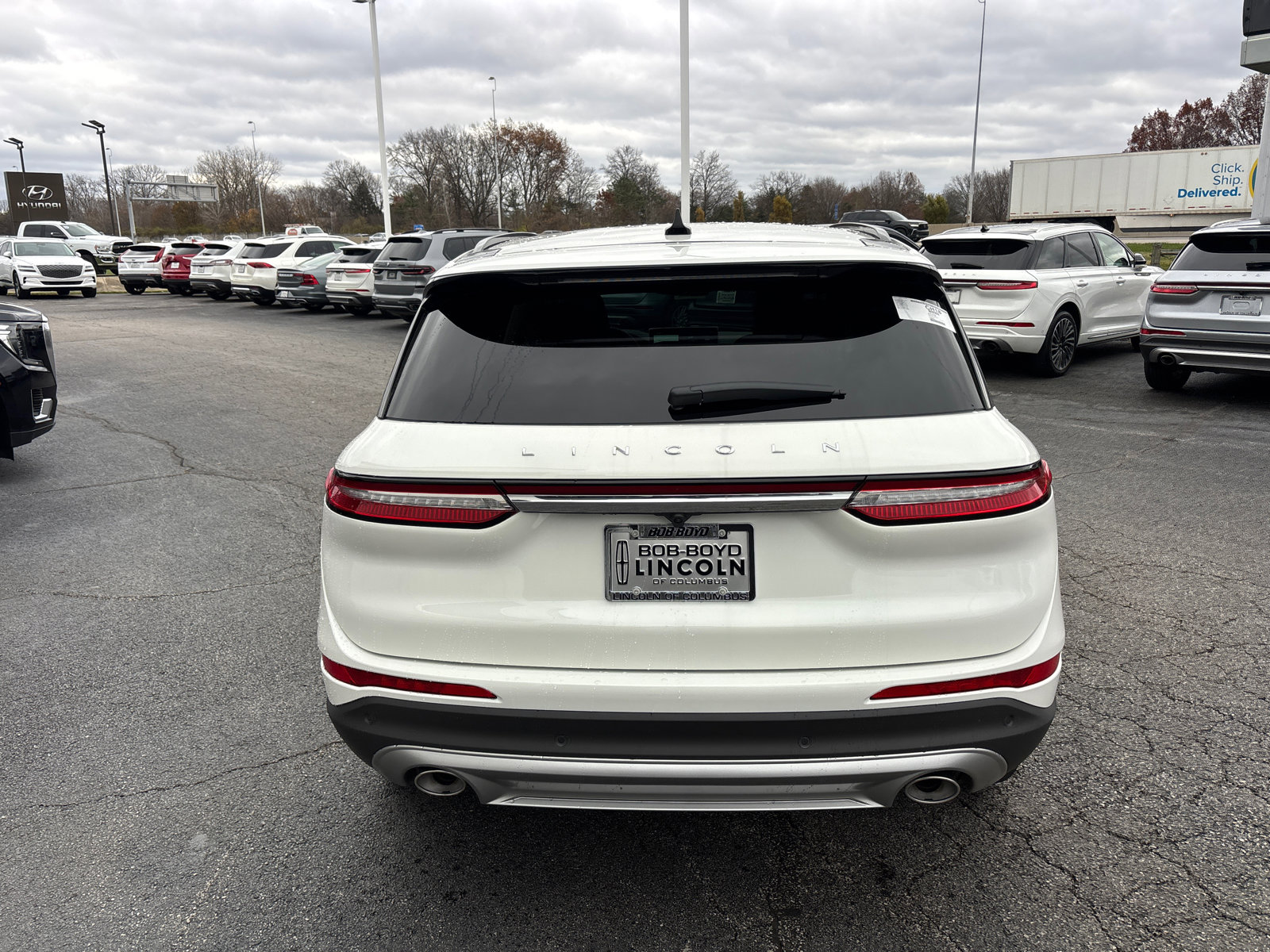 New 2026 Lincoln Corsair Premiere image 6