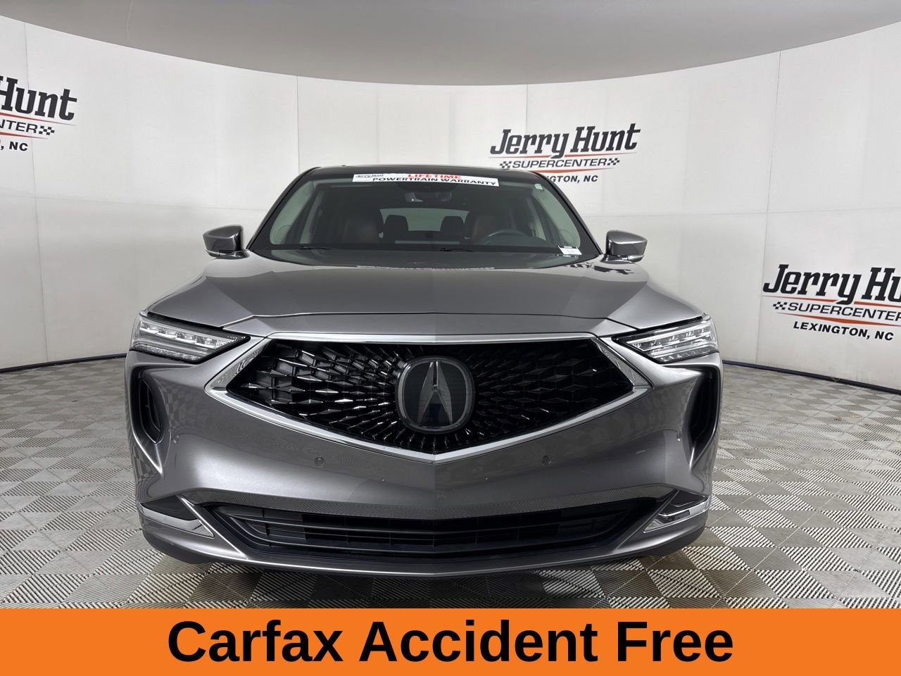 Used 2024 Acura MDX FWD w/ Technology Package image 3