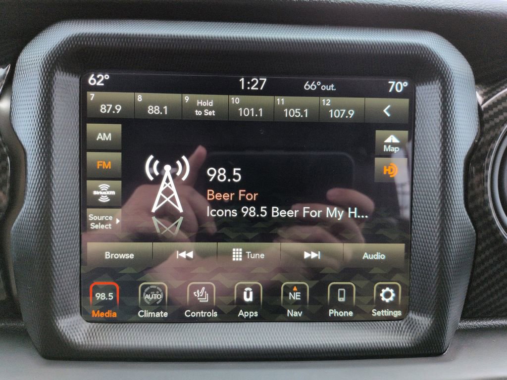 Used 2021 Jeep Gladiator Willys image 19