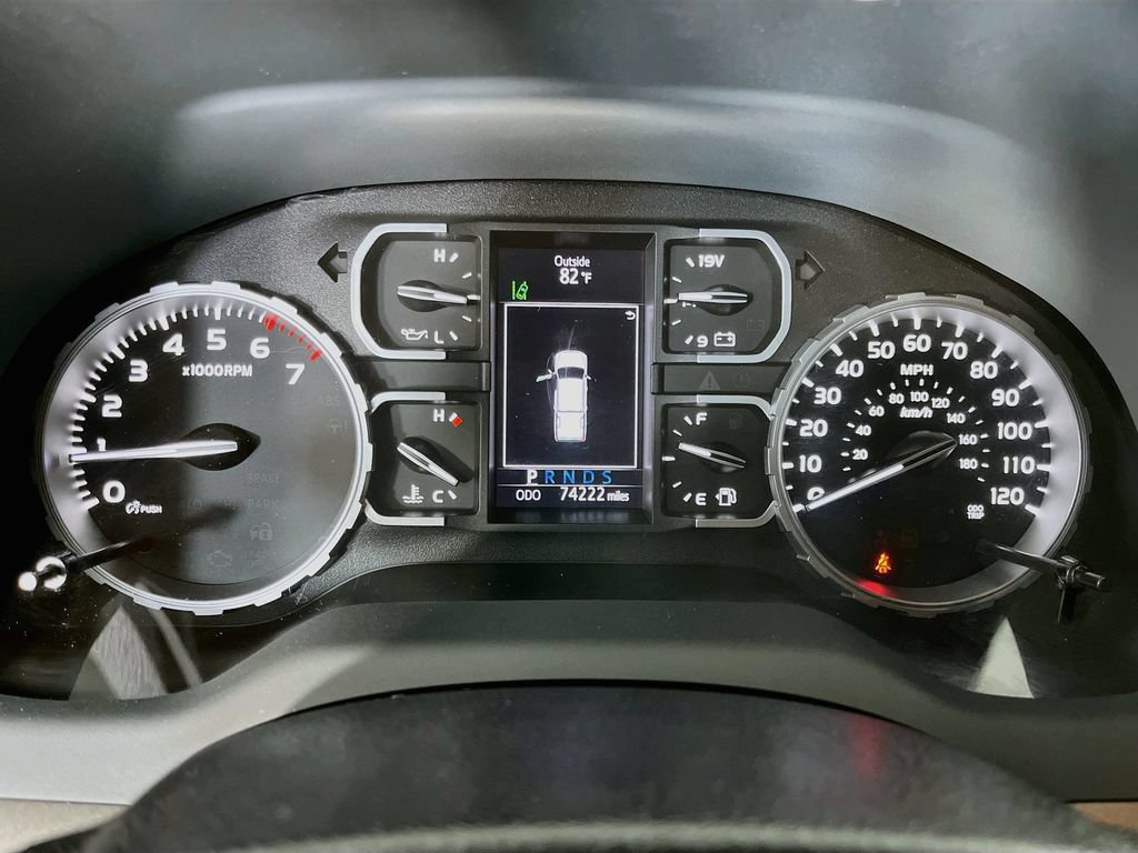 Used 2020 Toyota Tundra SR5 w/ SR5 Leather Package AWD/4WD image 17