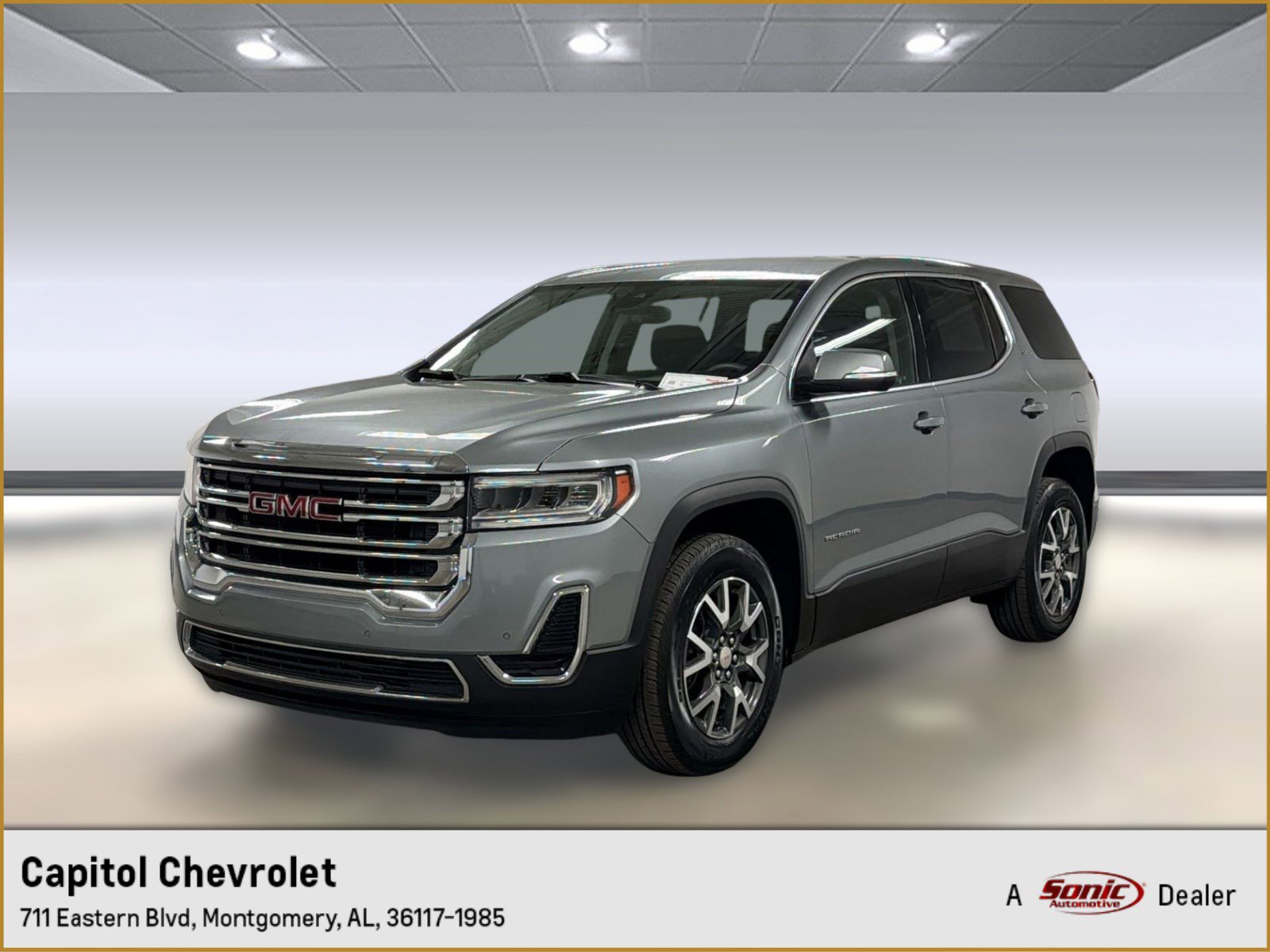 Used 2023 GMC Acadia SLE image 1