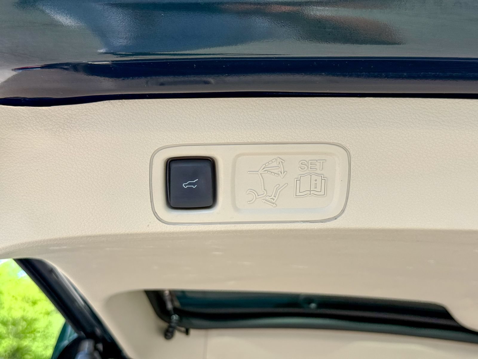Used 2021 Lincoln Navigator Reserve AWD/4WD image 14