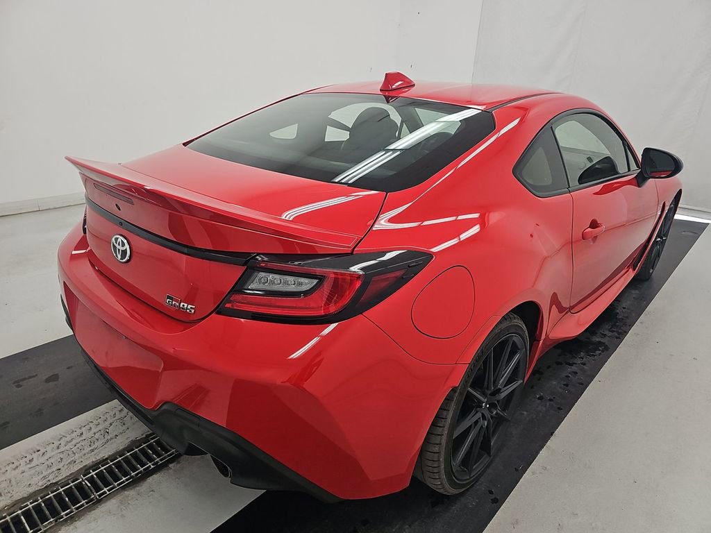 Used 2025 Toyota GR86 Premium image 8